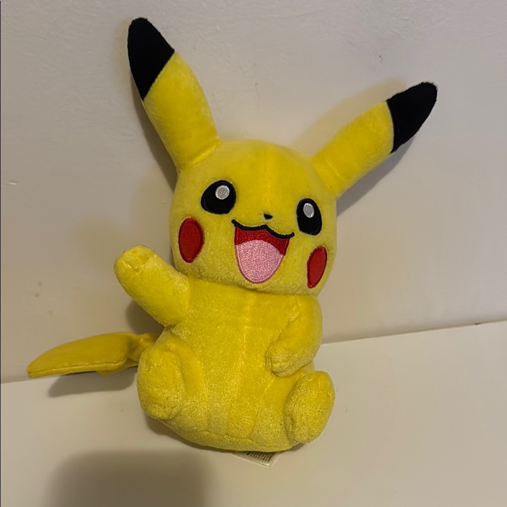 Pikachu Plush toy Pokémon 9”